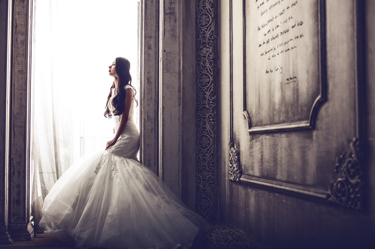 How to Build and Create a Wedding Website